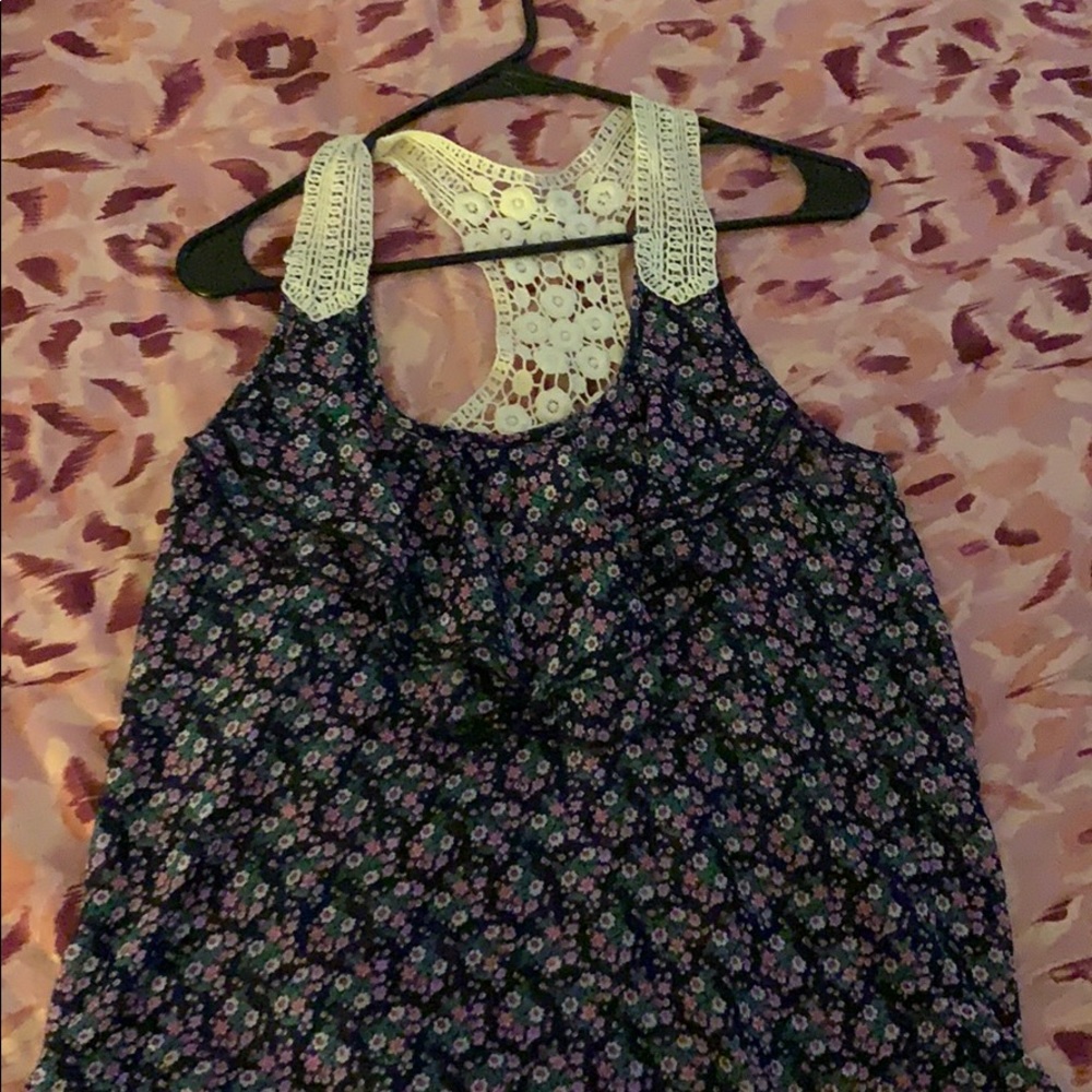 Ruffled tank top